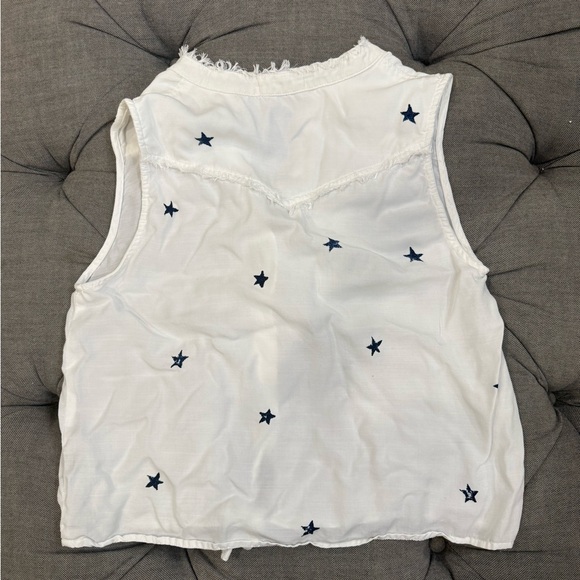 Bella Dahl Sleeveless Botton Down Front Tie
Shirt Size M - Picture 1 of 2